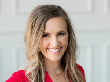 Lindsey Anderson - Motivational Business Speaker - Corporate Speaker - Portland, OR - Hero Main