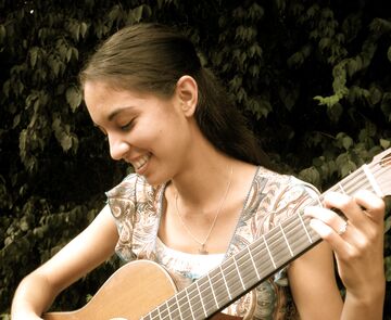 Alyssa Catlin - Classical Guitarist - Saint Louis, MO - Hero Main