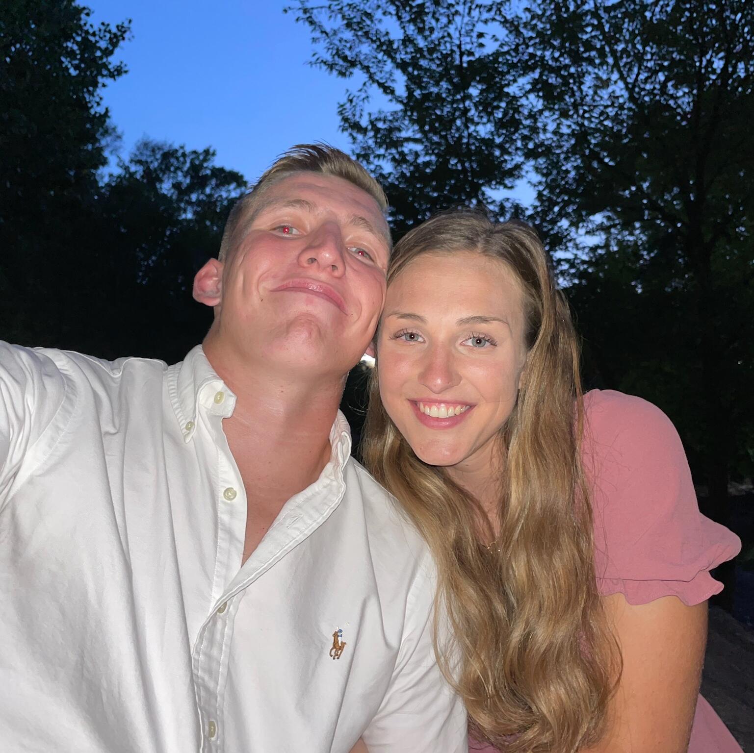 Two weeks after turning Drew down, Courtney finally compromised and agreed to meet him at Group Therapy.