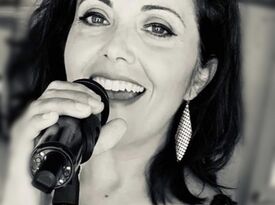 Antonella Vizzini - Pop Singer - Milton, ON - Hero Gallery 2