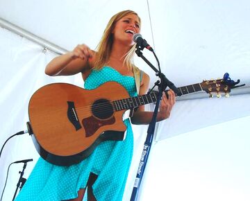Tara Tinsley - Singer Guitarist - Denton, TX - Hero Main
