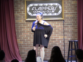 Angie McMahon - Stand Up Comedian - Chicago, IL - Hero Gallery 4