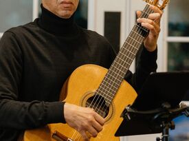 CHRISTIAN LAREMONT - Classical Guitarist - Fairfax, CA - Hero Gallery 4