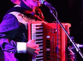 Alan Meyers - Accordion Player - Pittsburgh, PA - Hero Gallery 1