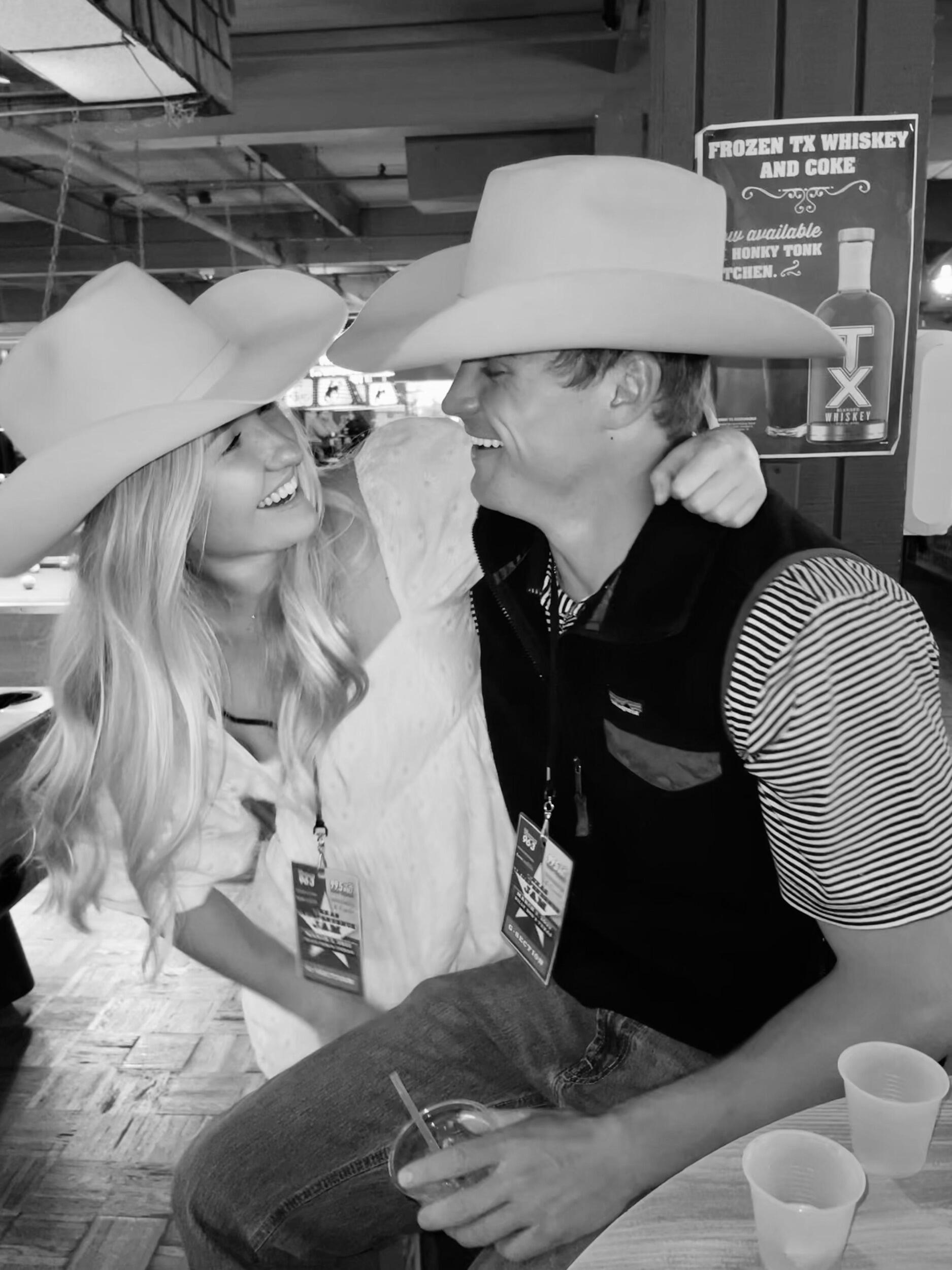 Tate & Alyssa at a Billy Bob's concert!