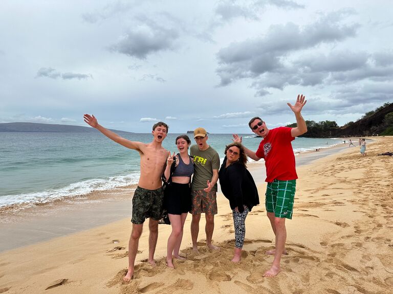 Vacationing with Elli's family around the Hawaiian islands! 