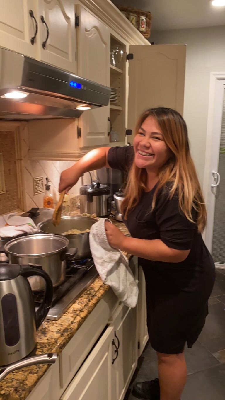 Jen brought Jesus to meet her parents. She decided to cook the plate deemed impossible to make in her household, arroz con pollo.