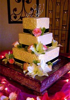 Fleur De Lis Unforgettable Cakes Wedding Cakes Phoenix Az