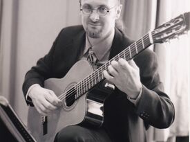 Vincent Pace - Classical Guitarist - Toronto, ON - Hero Gallery 2