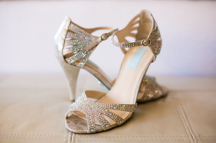 silver shoes for bridesmaid dress