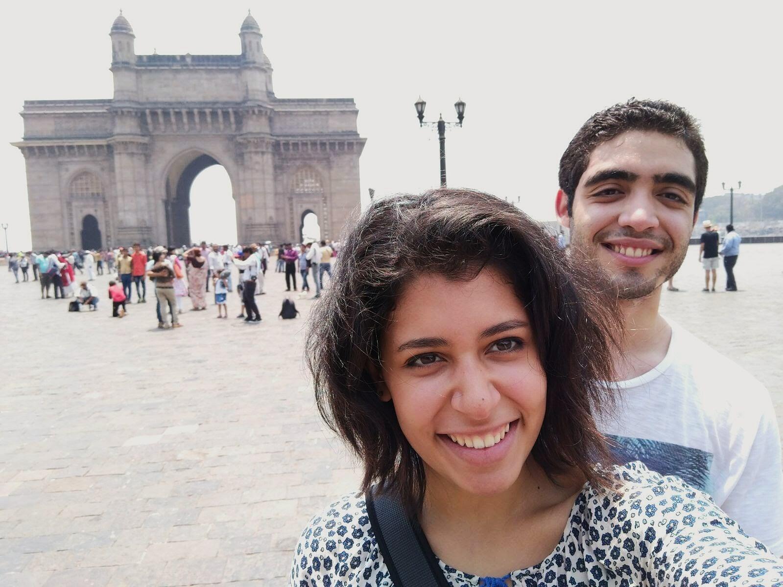 Our first trip together was Mumbai, India!
Nuestro primer viaje juntos fue Mumbai, India! 
