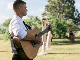 Mike Heuer - Singer Guitarist - Washington, DC - Hero Gallery 1