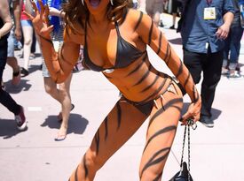 VIP Services: Body Painting + FUN Party Staff/ Ent - Body Painter - Los Angeles, CA - Hero Gallery 3