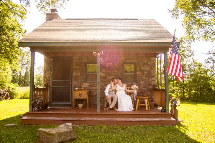 A Country Chic Wedding With Burlap And Lace Accents At Cedars