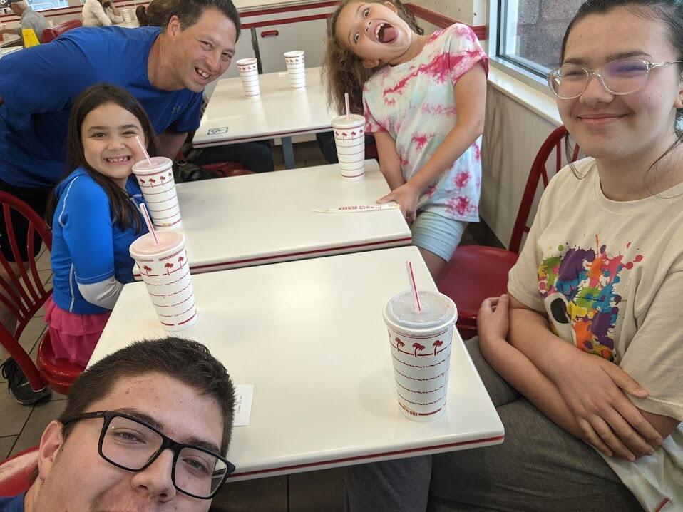 You can't take a road trip without getting burgers at In-n-Out.  First time for Laura and her kiddos.