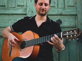 Benjamin Barrile - Flamenco Guitar - Flamenco Guitarist - Toronto, ON - Hero Gallery 1