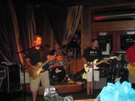 Doin' time - Classic Rock Band - New Baltimore, MI - Hero Gallery 3