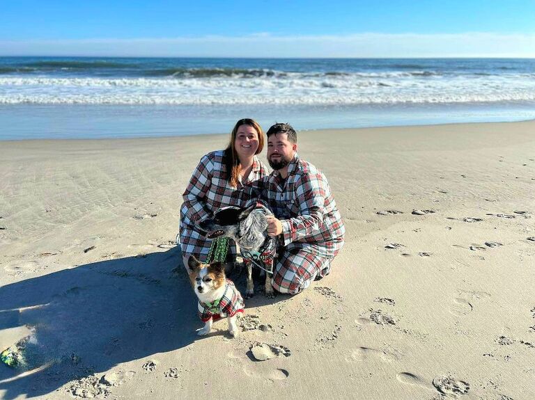 Family Christmas photos are always a struggle, right?