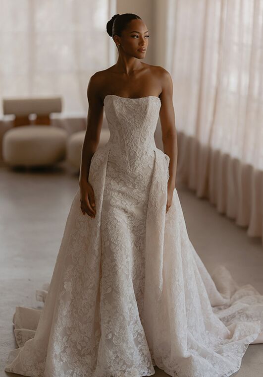 martina liana a line wedding dress Never Worn Martina Liana Modest long sleeve lace A-line wedding dress with