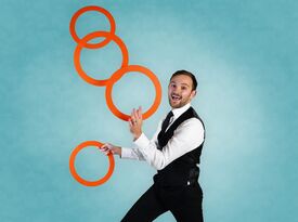 Nick Thomas | World-Record Juggler - Corporate Speaker - Sterling Heights, MI - Hero Gallery 4