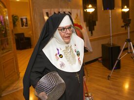 Reverend Mother - Clean Comedian - Rochester, NY - Hero Gallery 2