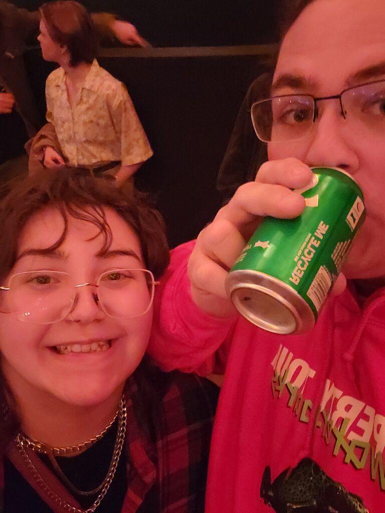 New year, new concerts! although we took a break to move in toghether, we were back at it: moshing in the pit to Waterparks.