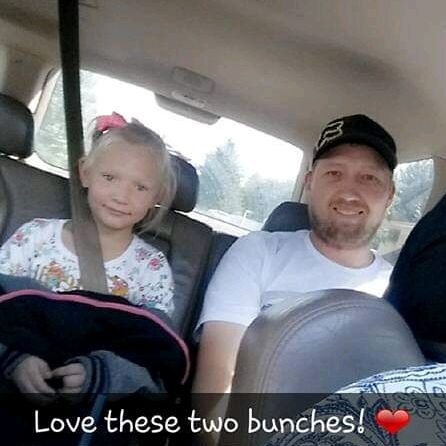 He met mini and they hit it off! 🖤