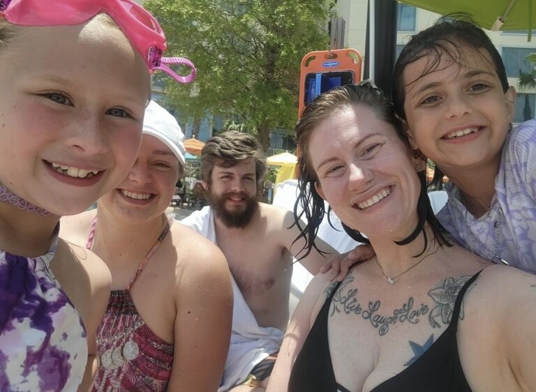 Kyle and Brittany visit Megan, Aspen and Ayvah at Universal!