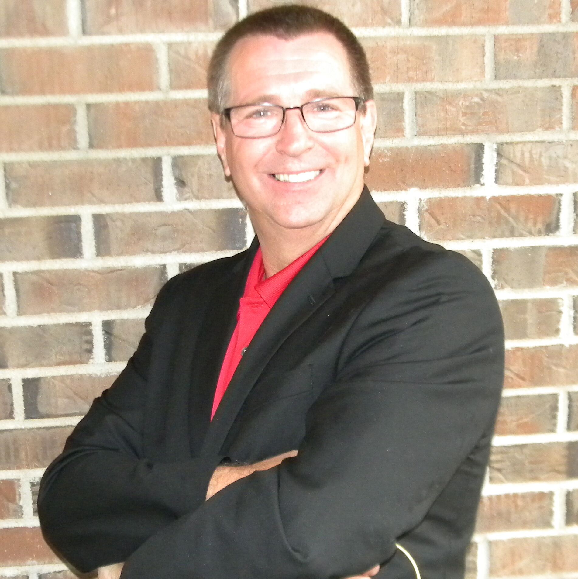 Top Stage Hypnotists for Hire in Dubuque, IA - The Bash - The Bash