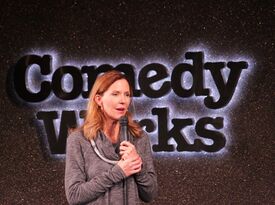 Nora Lynch - Comedian - Denver, CO - Hero Gallery 3