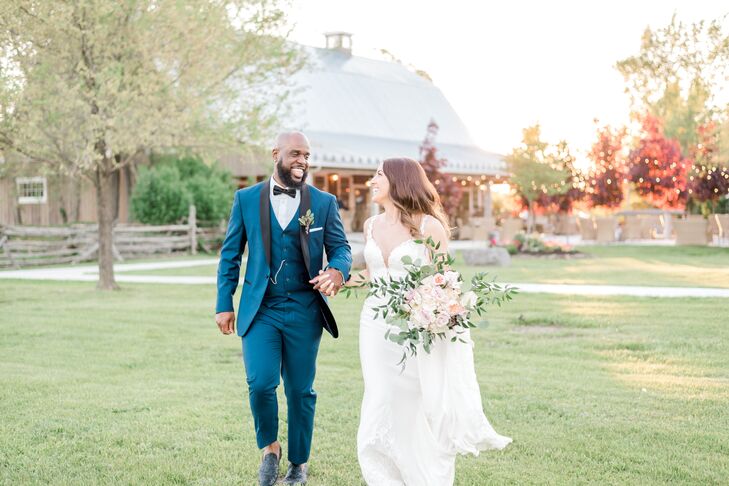 A Romantic Barn Wedding At Stonefields Estate In Beckwith Ontario