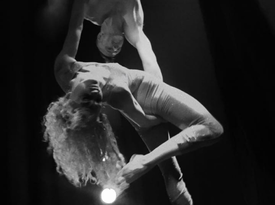 Acrobat and Aerial Circus Duo (or Trio) - Circus Performer - New York City, NY - Hero Gallery 4