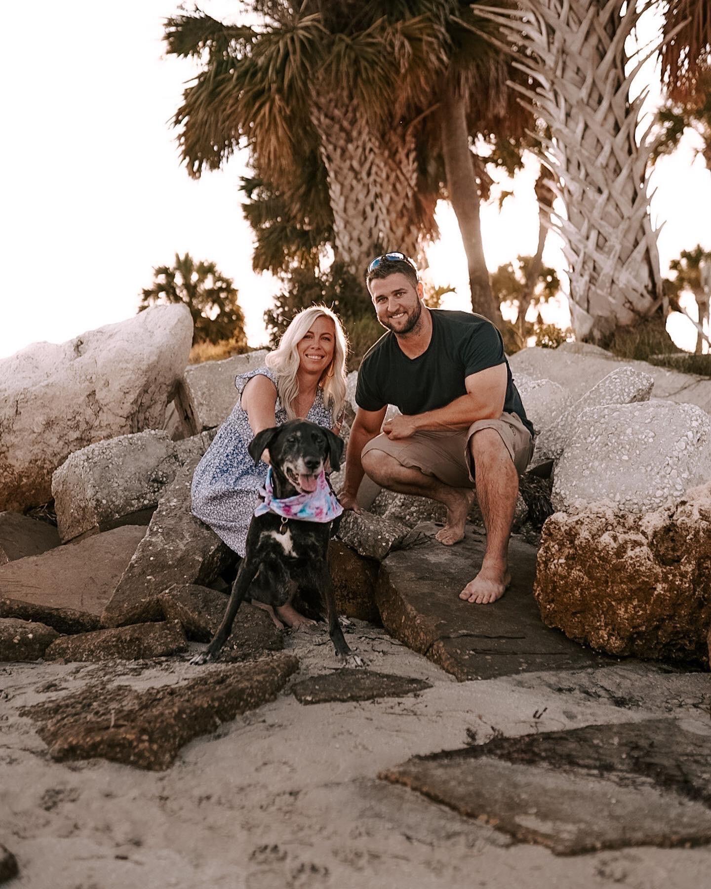 And then came Our trip to Florida. This is where Eric officially became an accepted dog dad to our lil Bean. 🩷