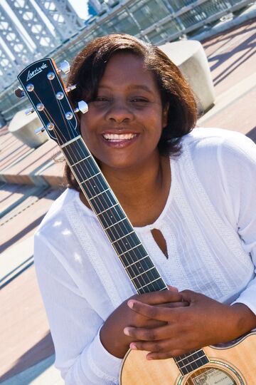 Sabrina Murdaugh - Singer Guitarist - Nashville, TN - Hero Main