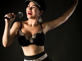 Selena Super Show (Selena Quintanilla Tribute) - Tribute Band - Las Vegas, NV - Hero Gallery 2