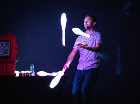 Nick Thomas | World-Record Juggler - Corporate Speaker - Sterling Heights, MI - Hero Gallery 1