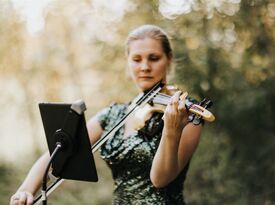 Christie Becker Violin - Violinist - Ellensburg, WA - Hero Gallery 1