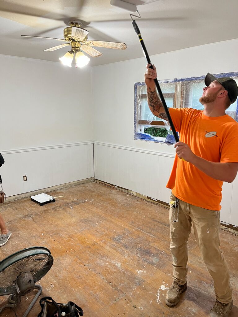 Katie and Lukas move into the 95th Street Milwaukee house and do a full home makeover/renovation/remodel. 