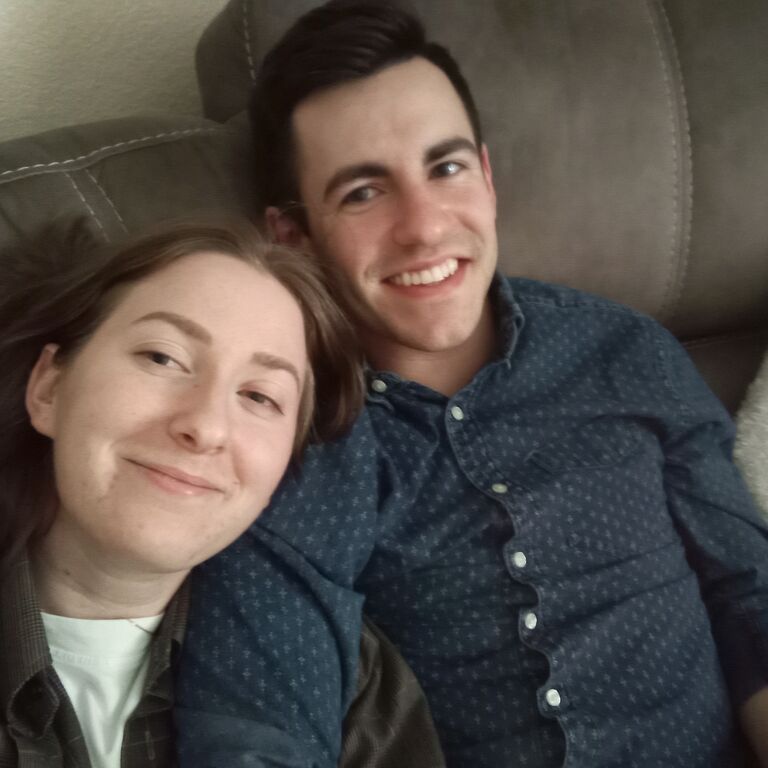 Josh's first visit to Colorado to visit Kenzie. Kenzie meets Josh's family :)