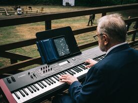 Brian Hart - Singing Pianist - Portland, OR - Hero Gallery 2