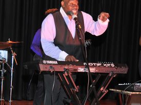 Singing Luther - Tribute Singer - Saint Albans, NY - Hero Gallery 4