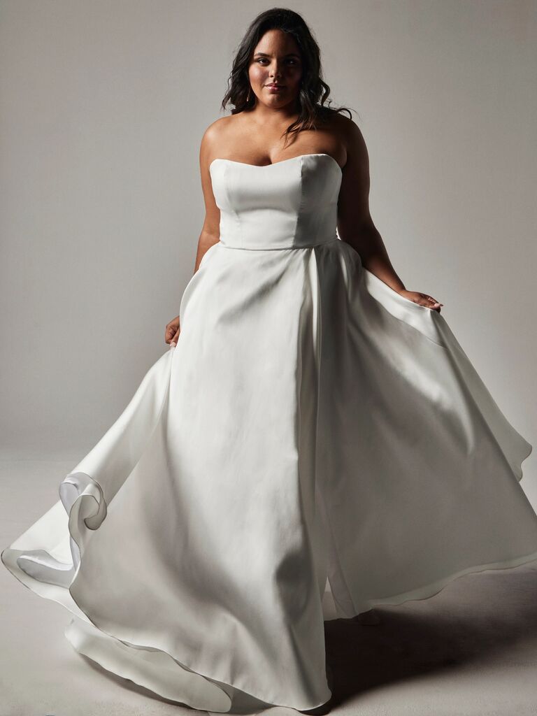 minimalist strapless bridal gown