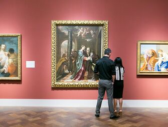 things to do in San Diego for couples - a couple enjoy The San Diego Museum of Art