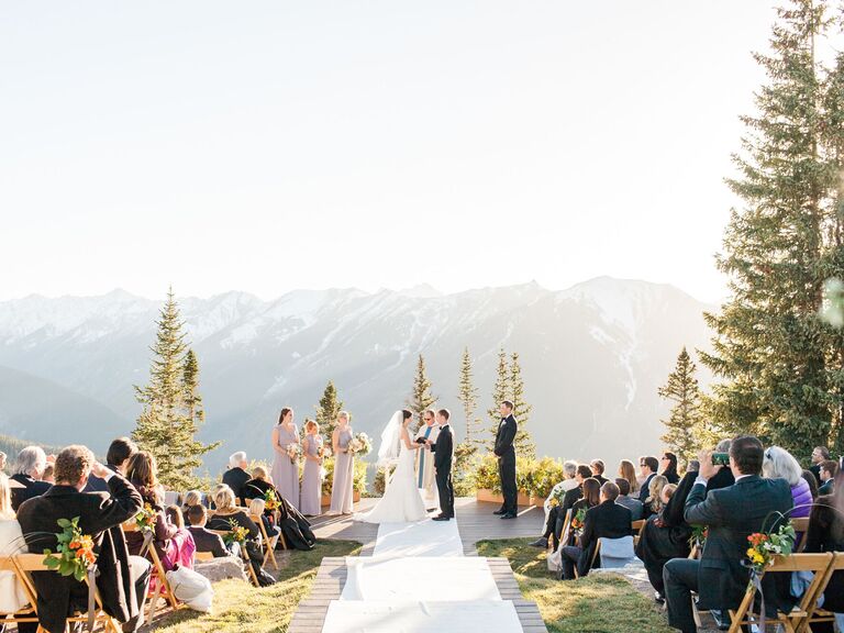 19 Wedding Venues That Are Perfect for a Spring Wedding