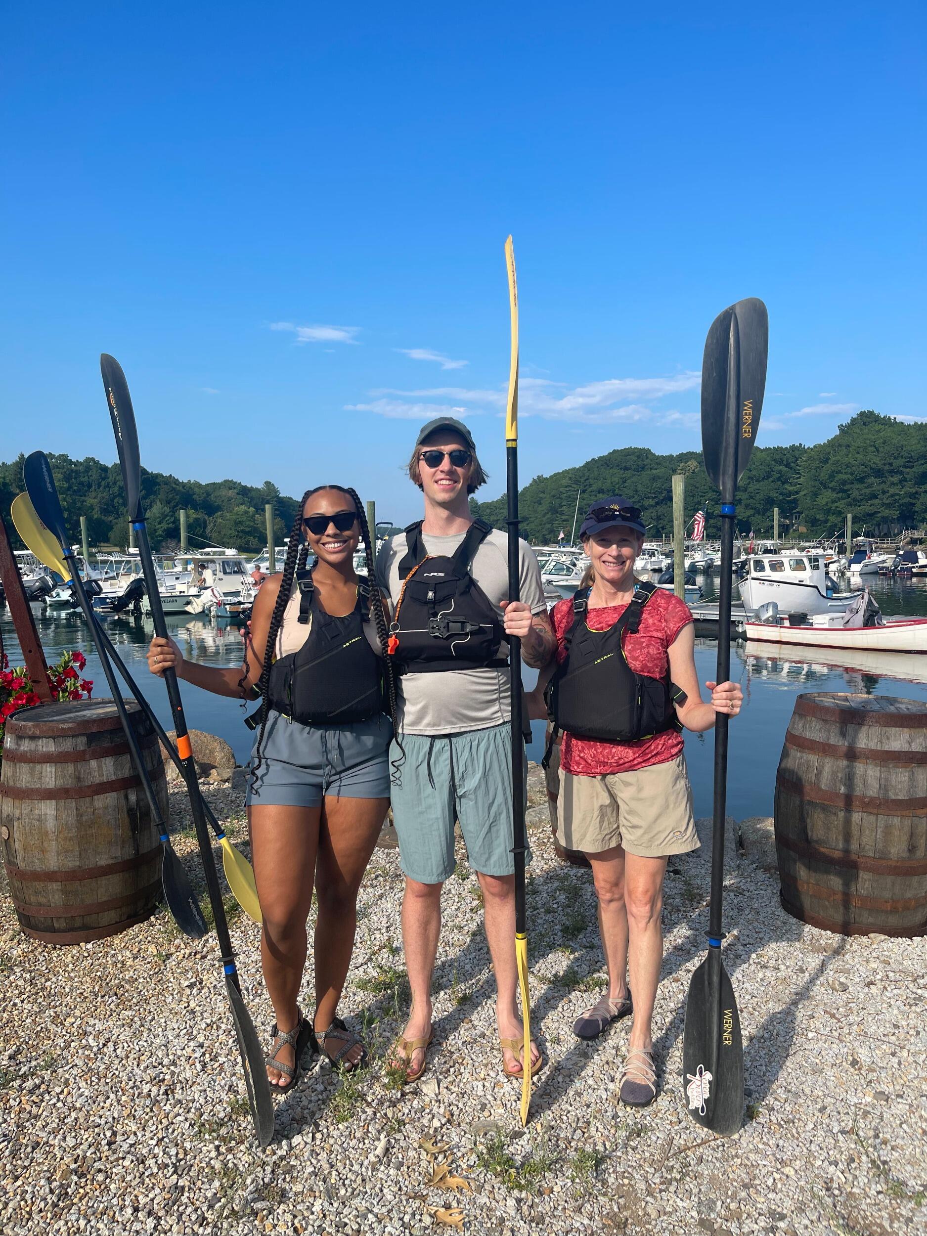 Daedrien visits Brian's family and goes kayaking!