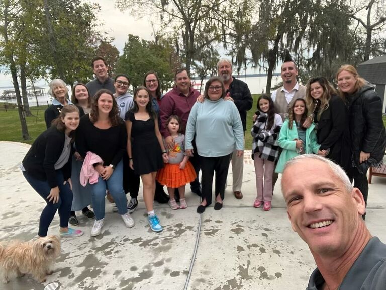 Steve joins the Hutneks & McComas's for Thanksgiving. All the Hutneks in one room. It was great!