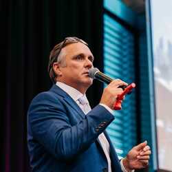 Duncan Schieb | Charity Auctioneer & Emcee, profile image