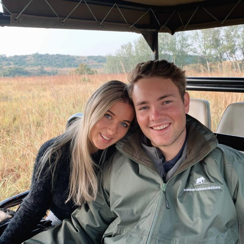 At the beginning of 2020, James and Jemma’s friendship began to flourish. Both were studying at Stellenbosch University when the COVID-19 pandemic brought the world to a standstill. Despite the challenges of lockdown, they remained in close contact, visiting each other’s family homes and deepening their connection. Their relationship grew stronger during this time, and they officially began dating in May 2020.