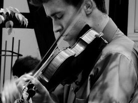 Felix Herbst - Violinist - Boston, MA - Hero Gallery 2