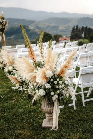 Chuppah with Pampas Grass for Hilltop Wedding Ceremony in San Sebastian ...